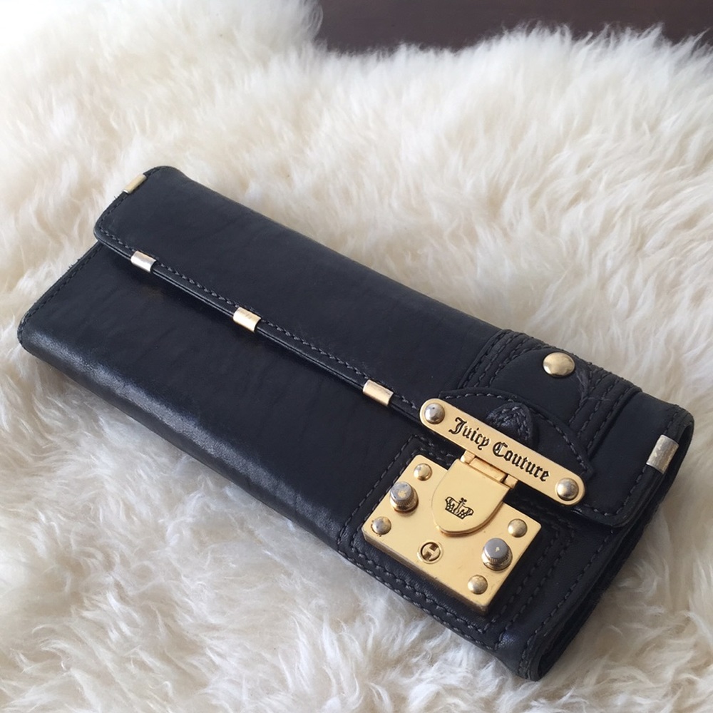 Black butter leather Juicy Couture Clutch / Wallet